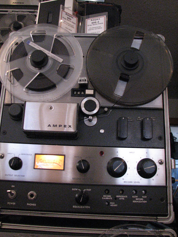 Ampex AG-600 Solid state professional reel to reel tape recorder in the Ree...